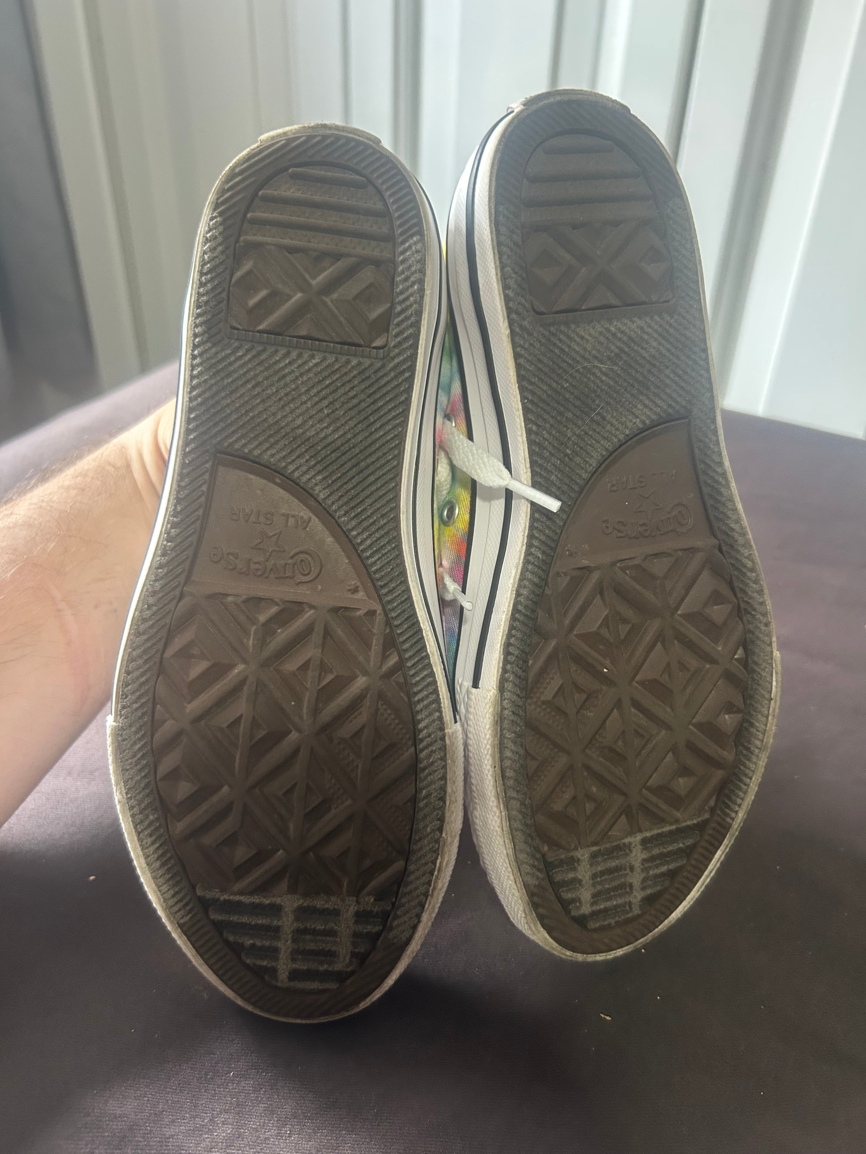 Kids converse
