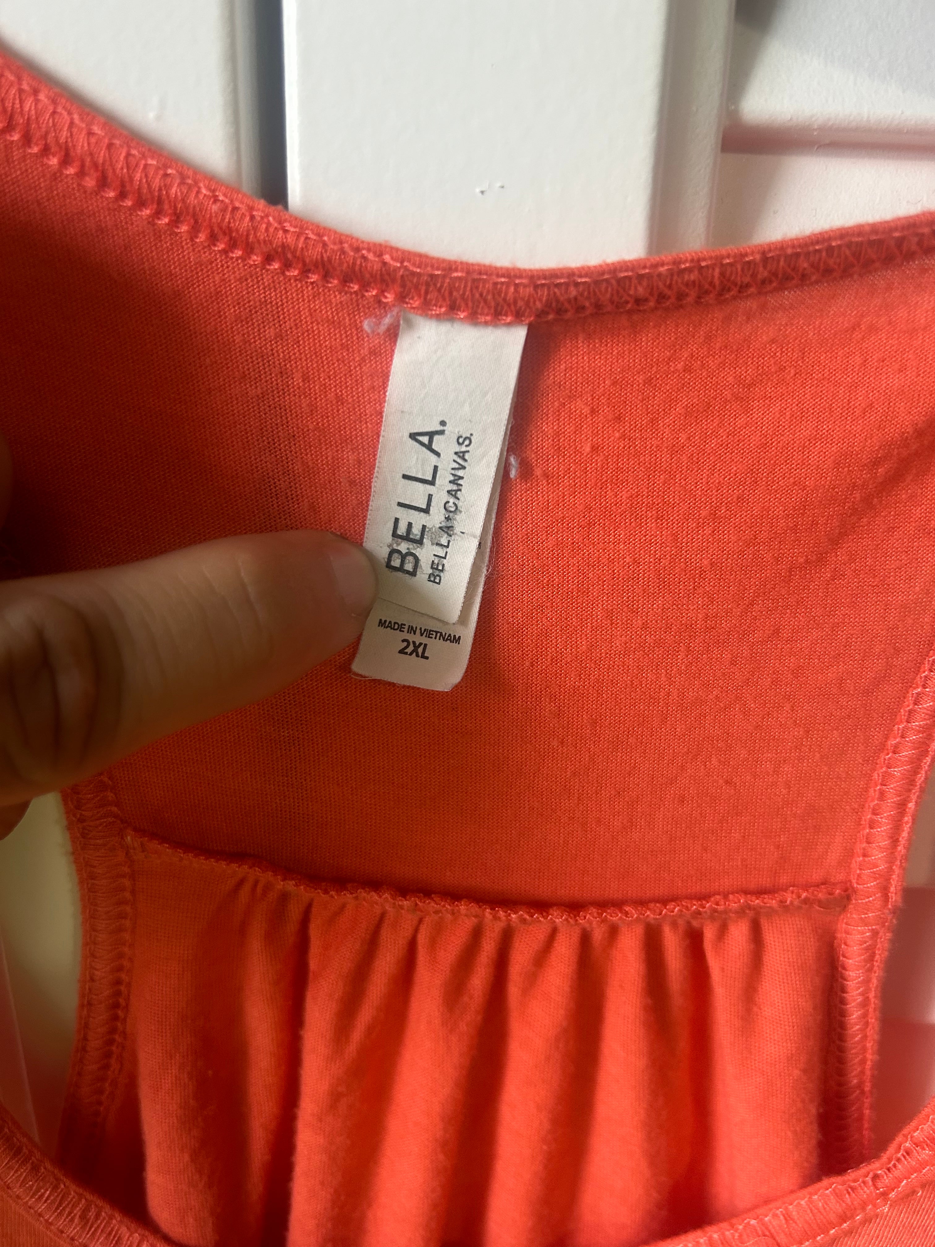 Bella+Canvas tan top (2XL)
