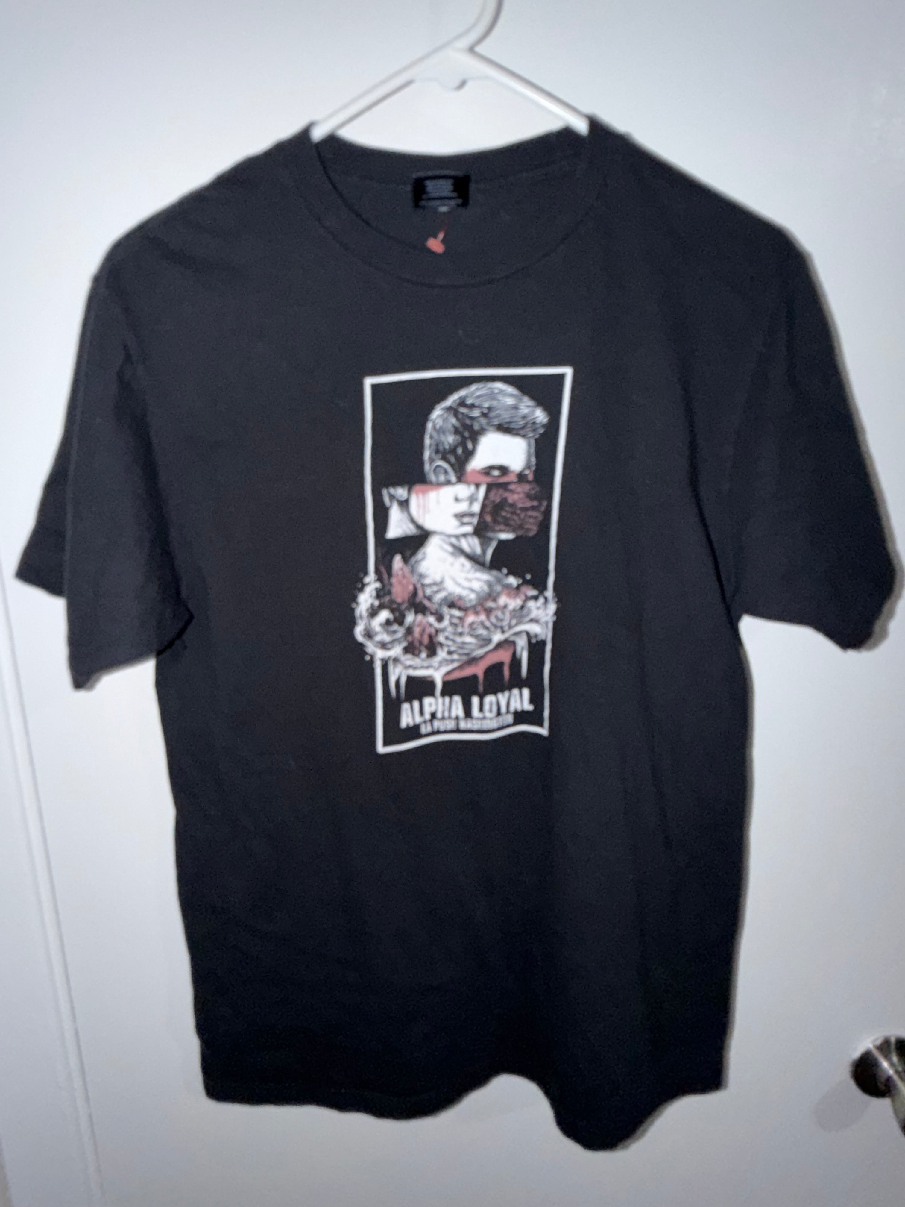 Alpha Loyal tee (M)