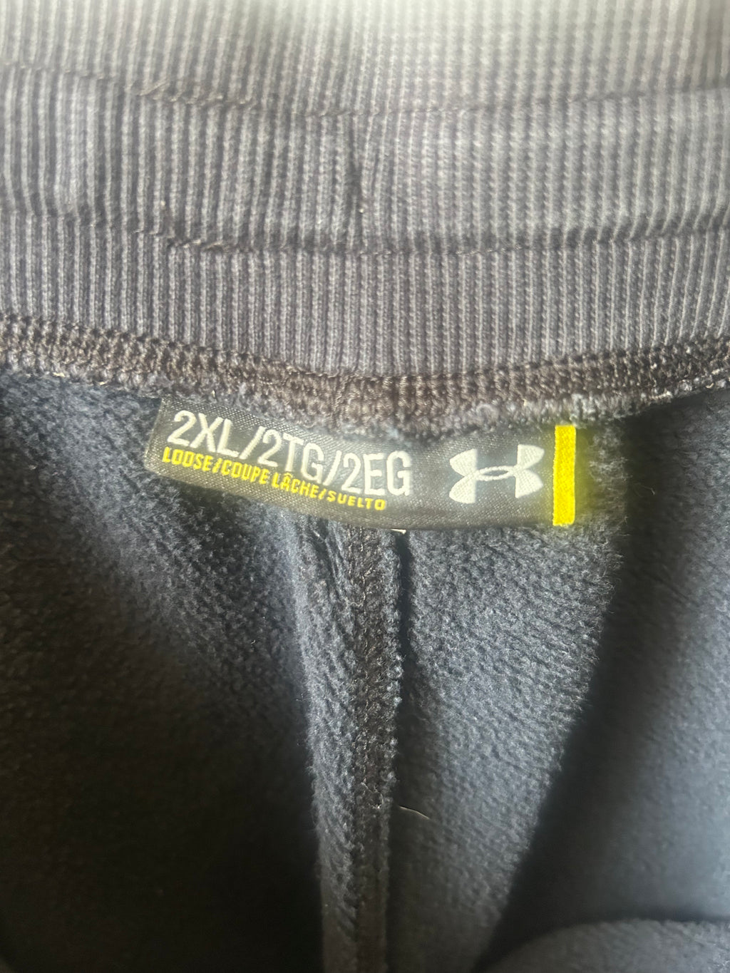 Under Armour sweatpants (2XL)