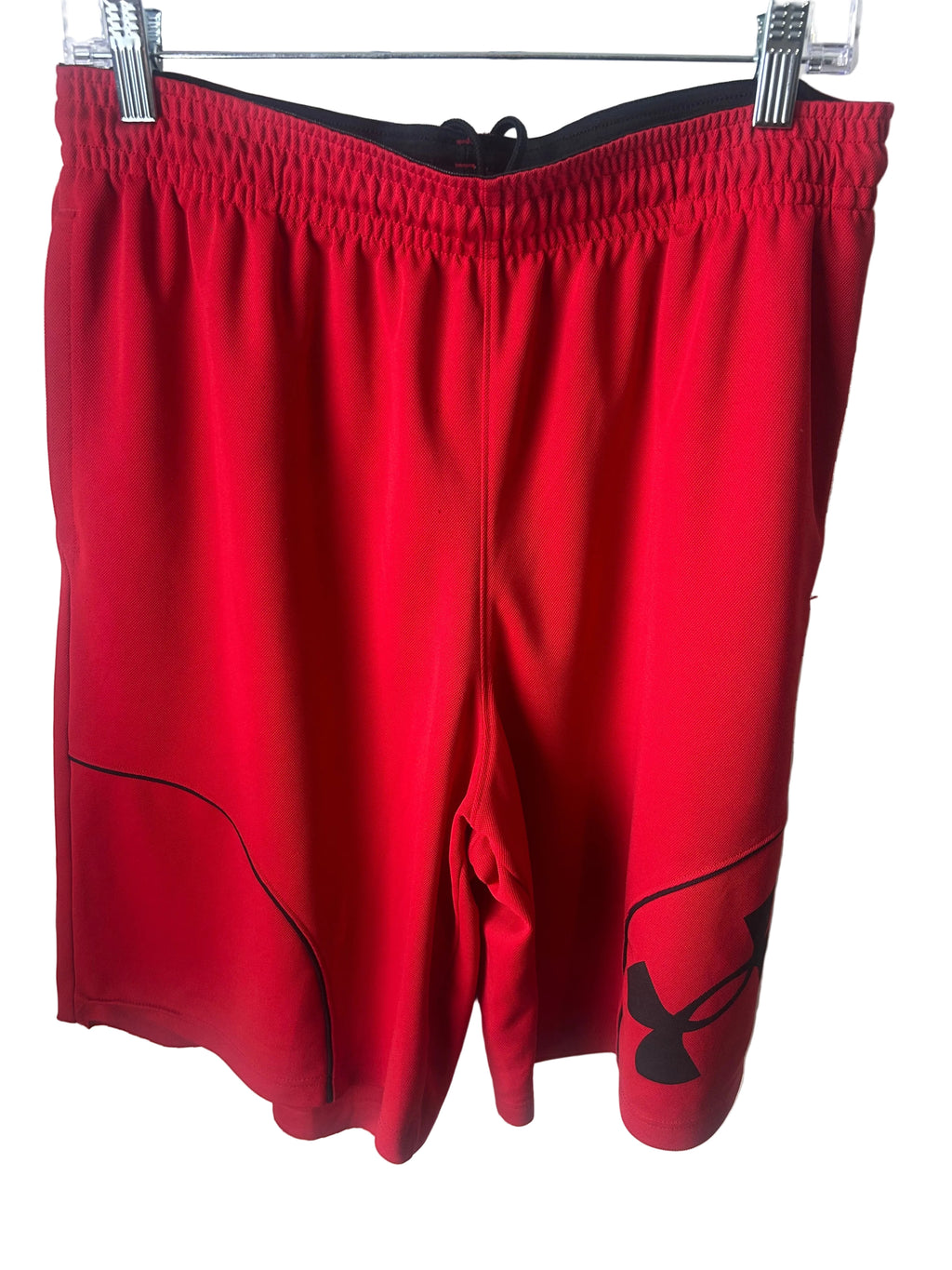 Under Armour shorts (L)
