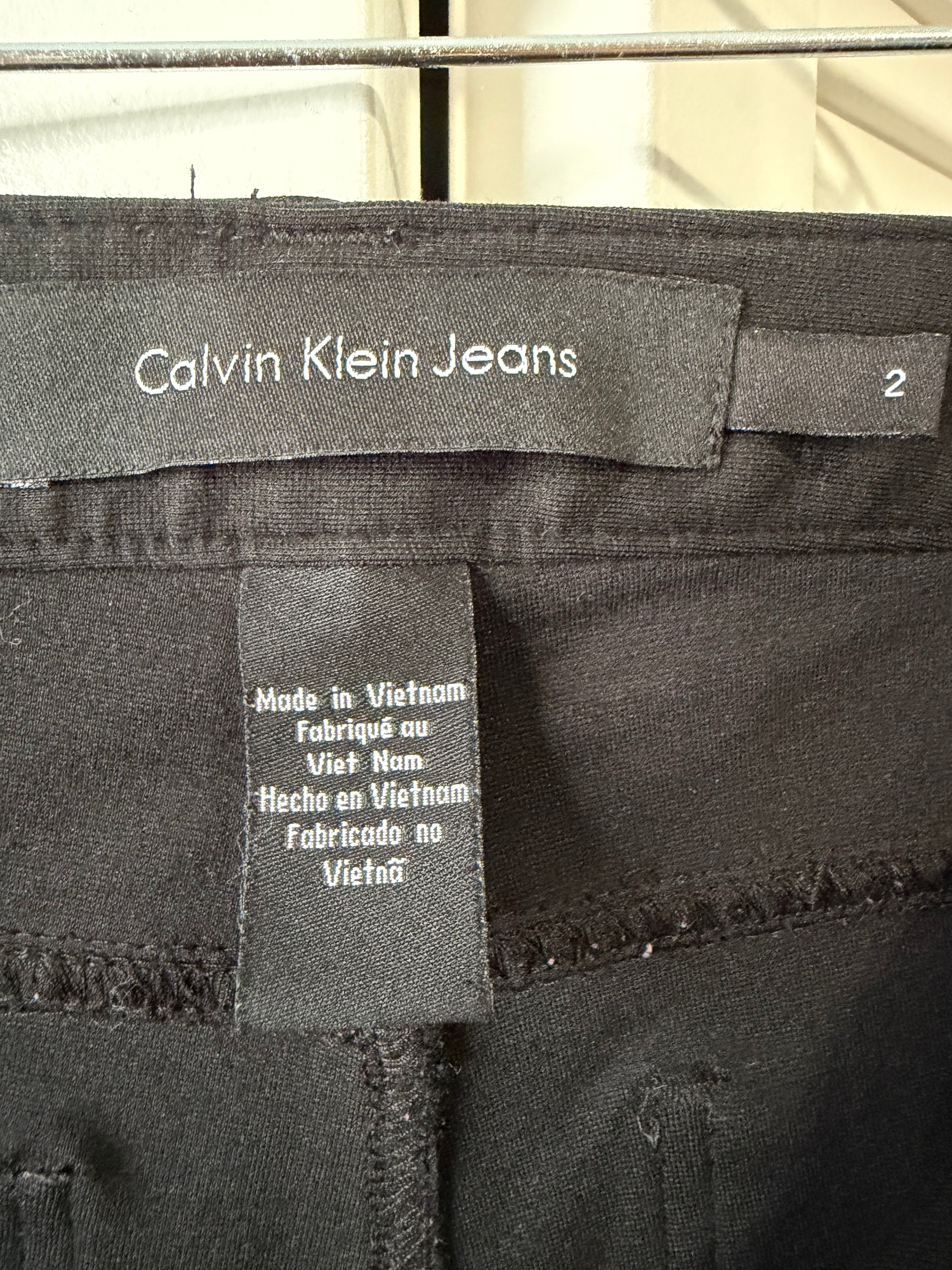 Calvin Klein (2)
